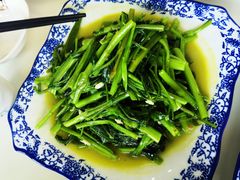 -七的湖·晚芳亭·阳澄湖农家菜·大闸蟹(莲花岛店)