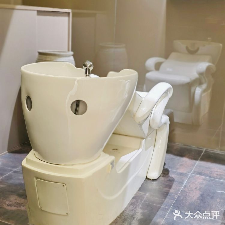 头皮清洁刻不容缓,专业头皮护理就在史云逊