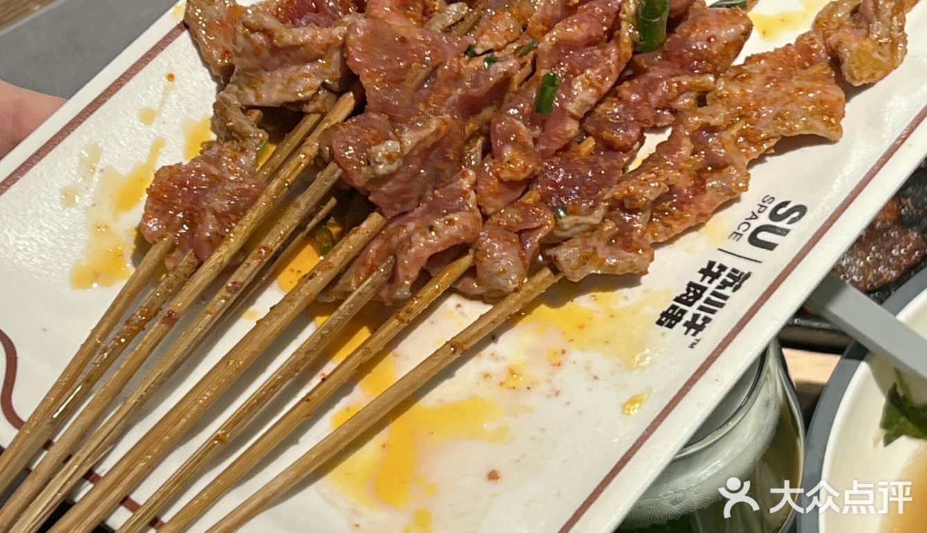 谁能想到，我竟然对这家烧烤念念不忘。