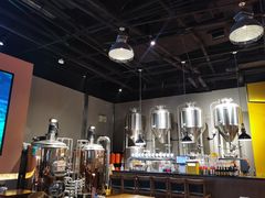 -HUZI虎滋精酿餐吧(京西大悦城店)