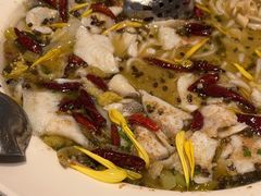 -渔语鱼酸菜鱼新川菜(来福士店)