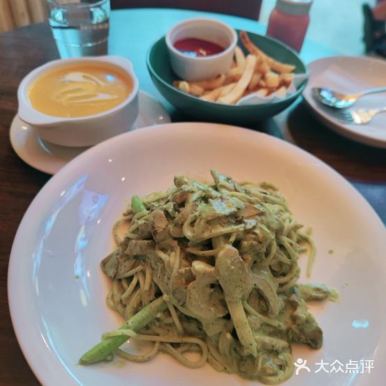 Me&Joe意大利面·珍珠奶茶(鲁班路店)