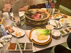 -山焱·炭火自助烤肉(周浦万达店)