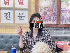 -吴草鸡爪오초닭발韩食堂(融恒盈嘉中心店)