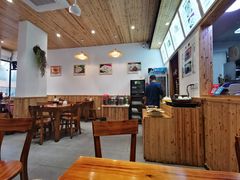 大堂-老前童小吃(北明程路店)