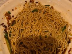 -肥肥虾庄·金牌油焖大虾(首义路店)