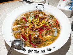 老坛酸菜鲈鱼-江渔儿酸菜鱼(映月湖环宇城店)