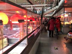 -滨海新区濒开里菜市场