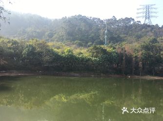 交通： 我们开车过去也就10几分钟就到了