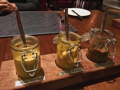 配套的盐与酱汁-恰餐厅及酒吧 CHAR Bar & Grill (北京丽都皇冠假日店)