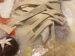 -三人行骨头王火锅(长寿店)