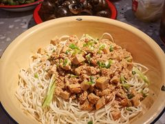 鱼籽热干面-鹤江桥·红油牛肉粉(SKP店)