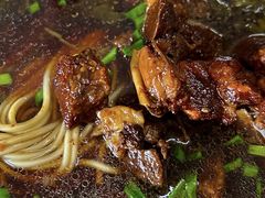 -小龙大肉面馆
