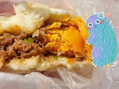 咸蛋黄超人包-老陶包子铺(南大西南村店)