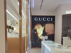 -J-Optical佳视明眼镜·蔡司视觉(青岛金茂览秀城店)