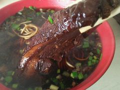 -小龙大肉面馆