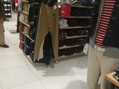 -优衣库(上海正大广场店)