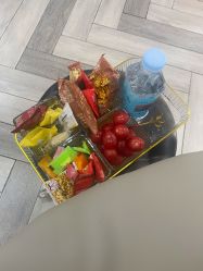 -米娜护肤造型