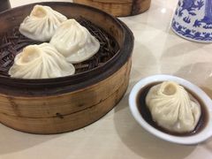 虾肉小笼-老西白点心店