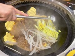 -靠山屯东北铁锅炖(东北菜，古美西路店)