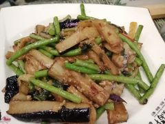 紫苏豆角炒茄子-花溪雨·森林餐厅(石基店)