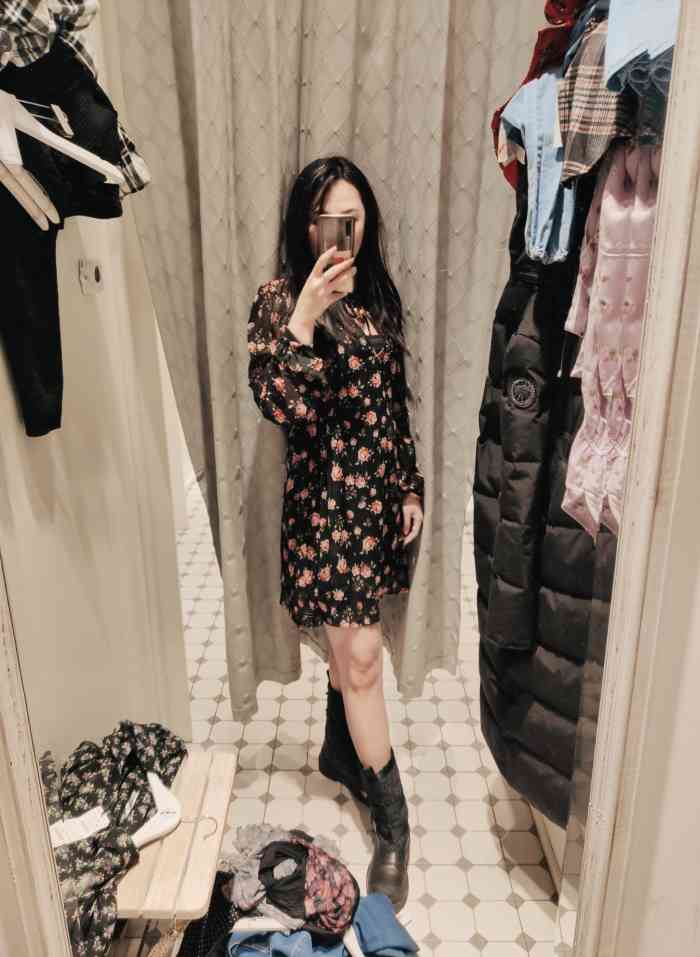 stradivarius(北京荟聚中心店)-"这个品牌闺蜜比较爱转.