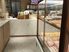 面包甜点陈列柜-奈雪的茶(新天地广场PRO店)