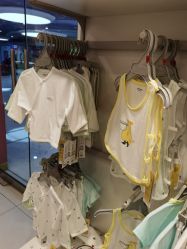 -乐友孕婴童(勒泰中心店)