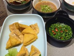 -四点金粥底火锅(沂州里店)