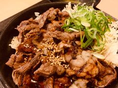 -難波肉劇場
