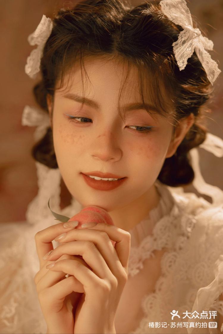 爱疯了油画少女肖像写真复古写真