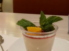 -必胜客(WOW贺州灵峰店)