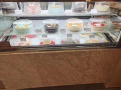 面包甜点陈列柜-哈根达斯(朝阳大悦城店)