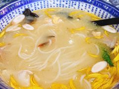 -桥香园过桥米线(国贸店)