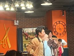 -瑞虹新天地月亮湾