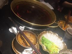 -老夏老火锅(正宁路店)