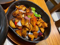 -云海肴·汽锅鸡·云南菜(天山百盛优客店)