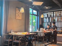 -小三峡食府(西五路店)