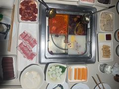 -海底捞火锅鲜切牛肉主题店(长寿路店)