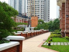 -香港大学