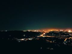 -鬼笑石后山停车场