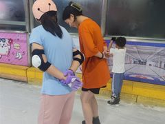 -正佳冰河湾真冰滑冰场