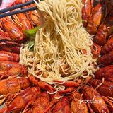 夏天就拉上姐妹来这炫虾！鲑记龙虾（磨街店）