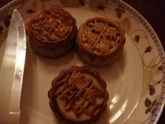 五香牛肉月饼-闻酥园(青羊区人民中路店)