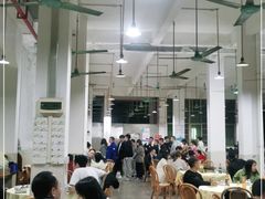 大堂-标记美食新鲜猪杂(兴南大道店)