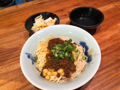 -兵哥豌豆面(雅颂居店)