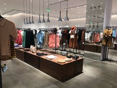-URBAN REVIVO(西安Momopark店)