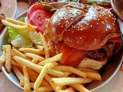 酿牛肉汉堡-The BREW·酿餐厅(浦东嘉里大酒店)