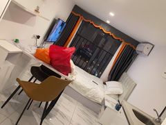 -如悦公寓(广州西塱地铁站店)