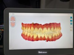 -岳辰齿科(浦东长泰店)